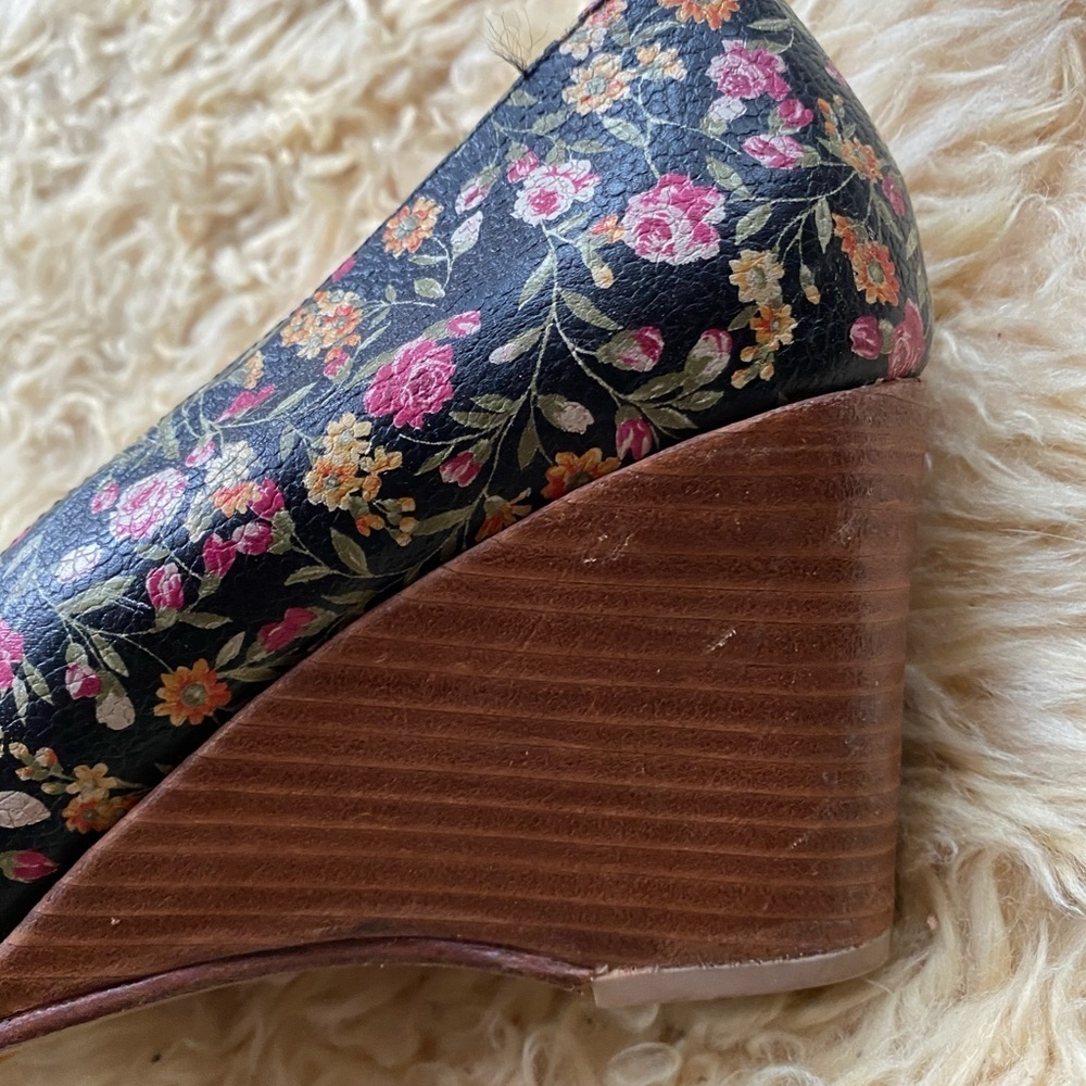 🇦🇷 Mechi 🤍 Leather/wood Wedge Heel Floral Heels - Picture 7 of 13